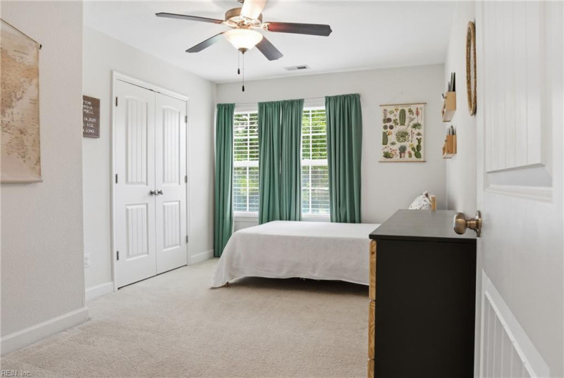 Photo 17 of 26 residential for sale in Norfolk virginia
