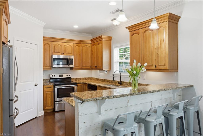 Photo 9 of 26 residential for sale in Norfolk virginia