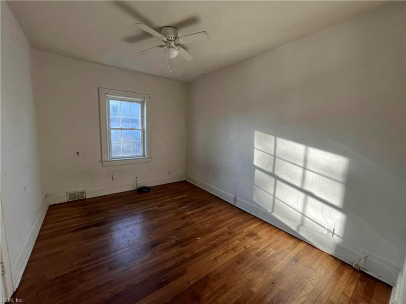 Photo 10 of 23 residential for sale in Portsmouth virginia Photo 10 of 23 residential for sale in Portsmouth virginia