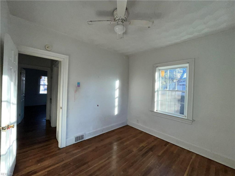 Photo 12 of 23 residential for sale in Portsmouth virginia Photo 12 of 23 residential for sale in Portsmouth virginia