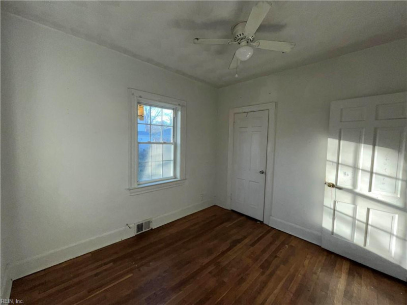 Photo 13 of 23 residential for sale in Portsmouth virginia Photo 13 of 23 residential for sale in Portsmouth virginia