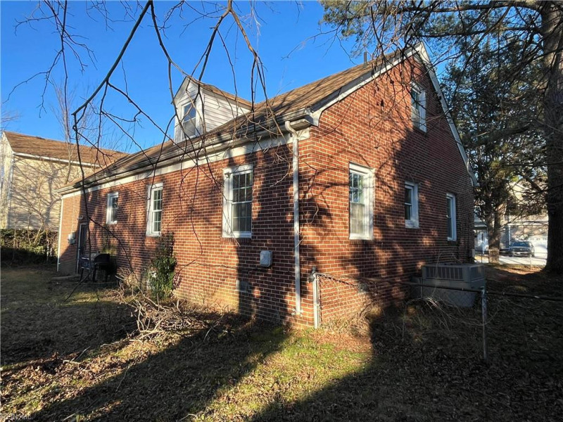 Photo 20 of 23 residential for sale in Portsmouth virginia Photo 20 of 23 residential for sale in Portsmouth virginia