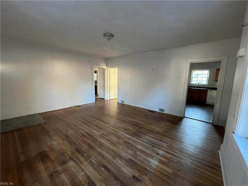 Photo 3 of 23 residential for sale in Portsmouth virginia Photo 3 of 23 residential for sale in Portsmouth virginia