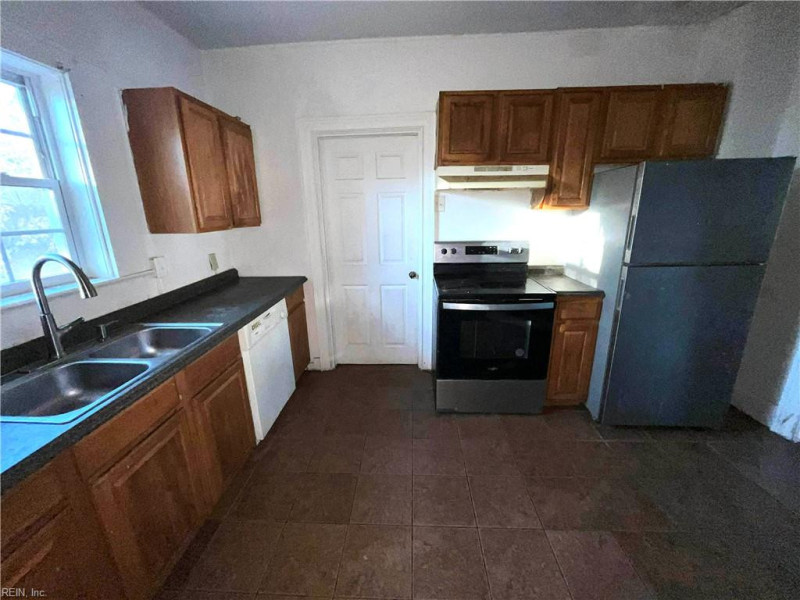 Photo 8 of 23 residential for sale in Portsmouth virginia Photo 8 of 23 residential for sale in Portsmouth virginia