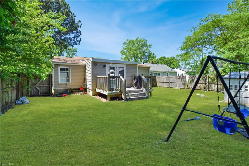 Photo 21 of 23 residential for sale in Portsmouth virginia