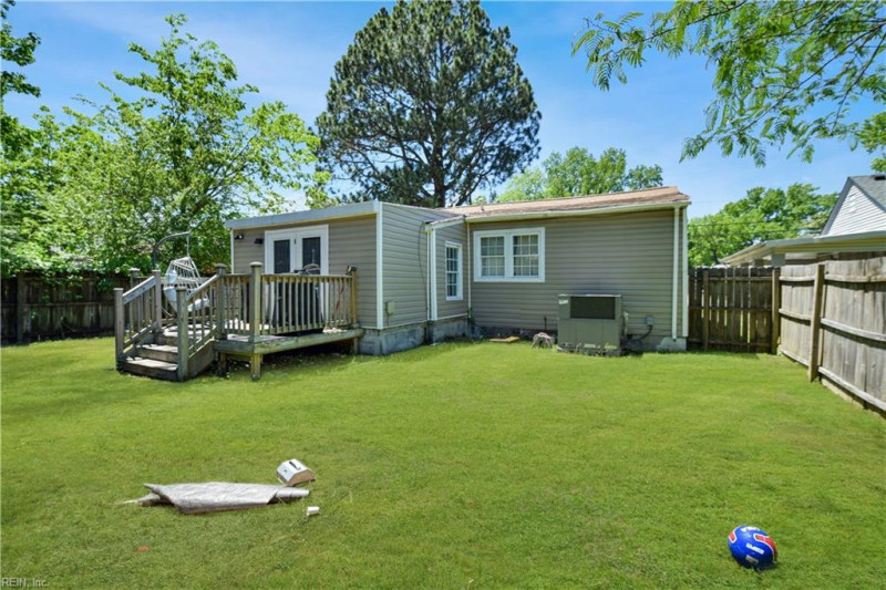 Photo 22 of 23 residential for sale in Portsmouth virginia