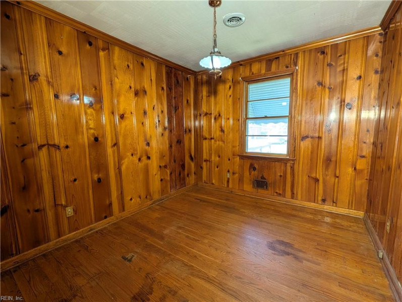 Photo 15 of 32 residential for sale in Chesapeake virginia Photo 15 of 32 residential for sale in Chesapeake virginia