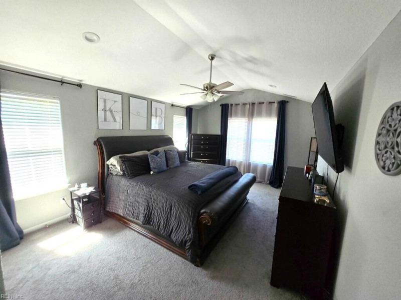 Photo 15 of 16 residential for sale in Suffolk virginia