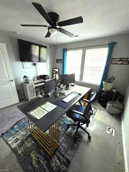 Photo 7 of 16 residential for sale in Suffolk virginia