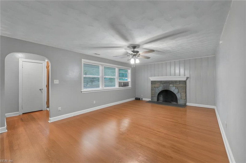Photo 4 of 32 residential for sale in Norfolk virginia Photo 4 of 32 residential for sale in Norfolk virginia