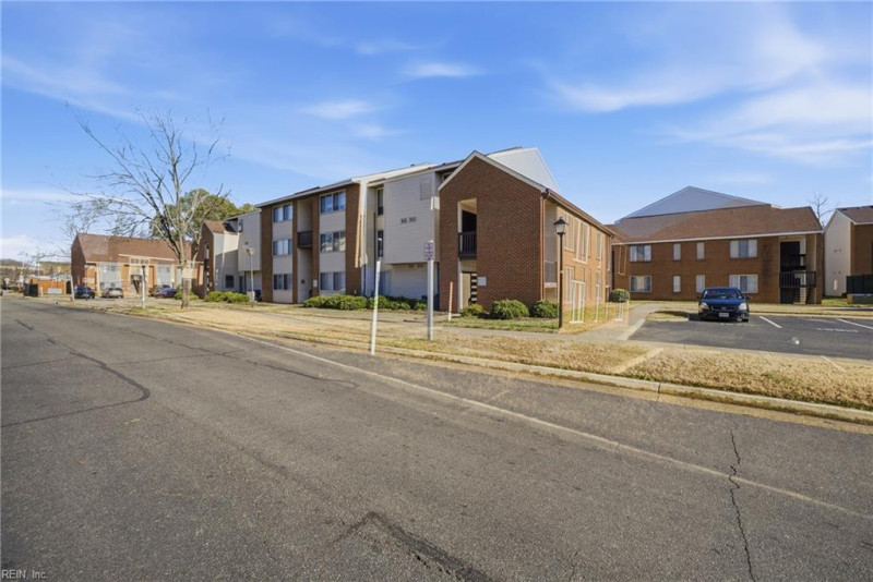 Photo 2 of 11 residential for sale in Hampton virginia Photo 2 of 11 residential for sale in Hampton virginia
