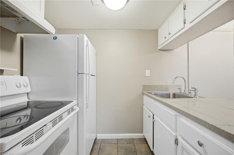 Photo 5 of 11 residential for sale in Hampton virginia Photo 5 of 11 residential for sale in Hampton virginia