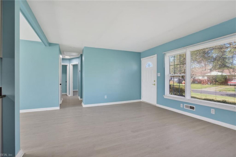 Photo 6 of 30 residential for sale in Virginia Beach virginia
