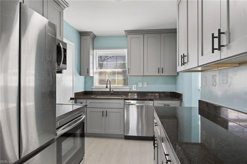 Photo 9 of 30 residential for sale in Virginia Beach virginia