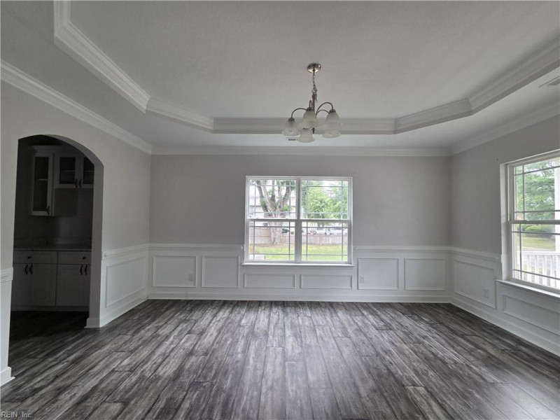 Photo 7 of 43 residential for sale in Hampton virginia