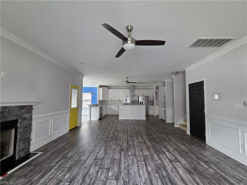 Photo 9 of 43 residential for sale in Hampton virginia