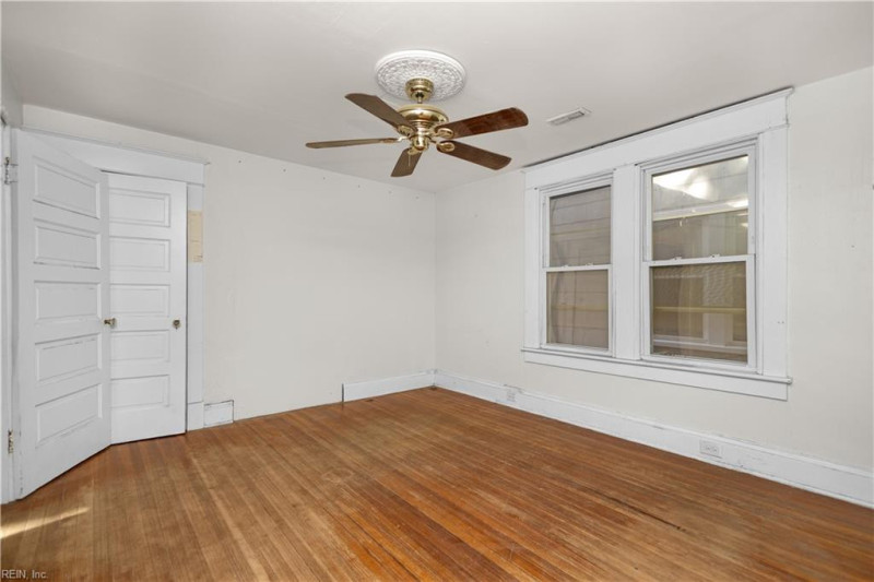 Photo 35 of 46 residential for sale in Norfolk virginia Photo 35 of 46 residential for sale in Norfolk virginia