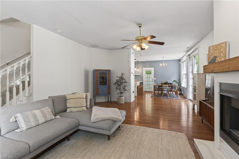 Photo 9 of 34 residential for sale in Virginia Beach virginia