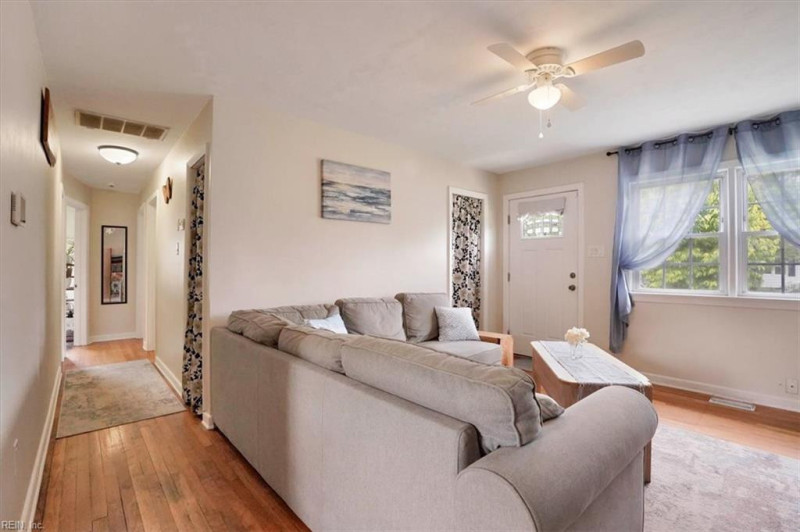 Photo 20 of 39 residential for sale in Norfolk virginia