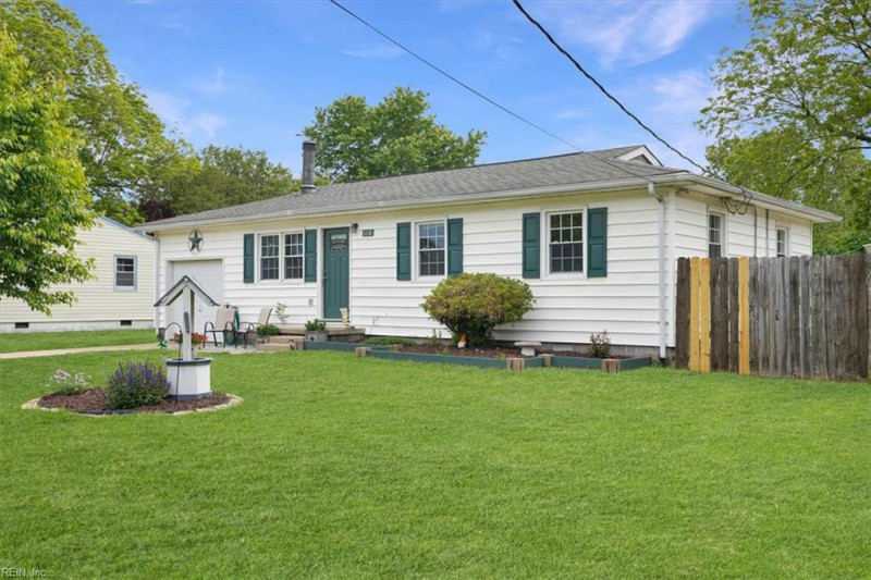 Photo 4 of 39 residential for sale in Norfolk virginia