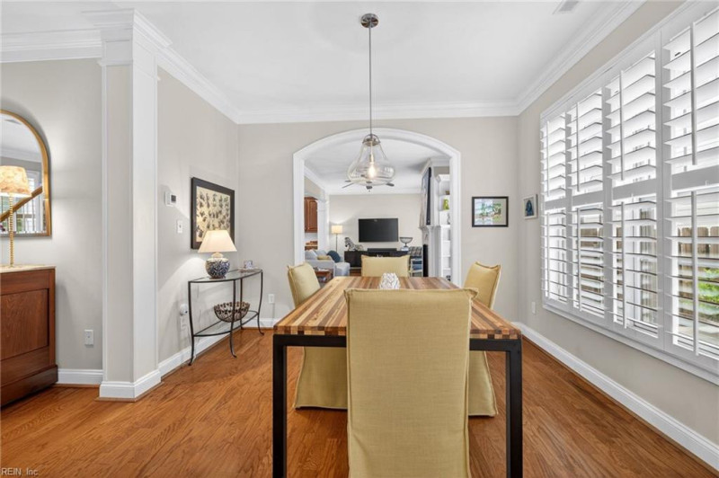 Photo 14 of 44 residential for sale in Virginia Beach virginia