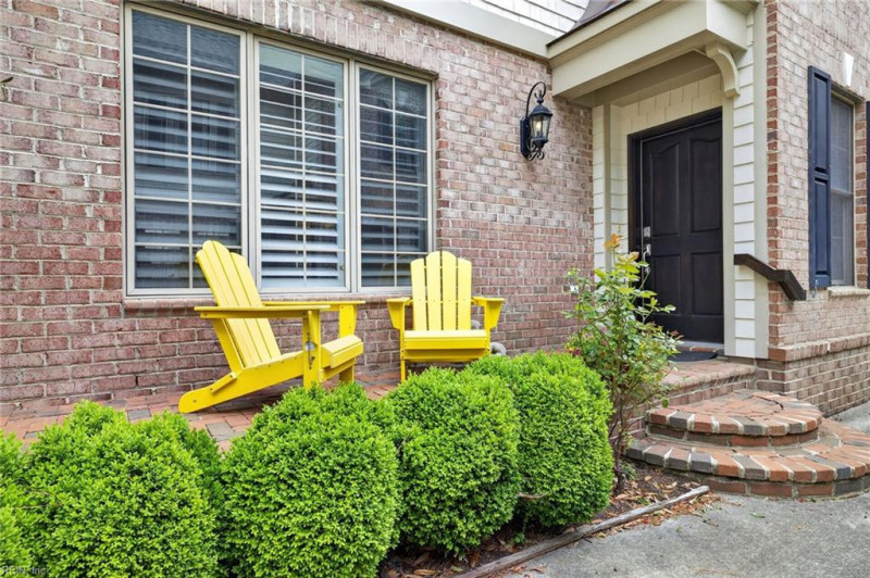 Photo 2 of 44 residential for sale in Virginia Beach virginia