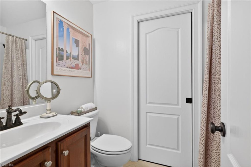 Photo 26 of 44 residential for sale in Virginia Beach virginia