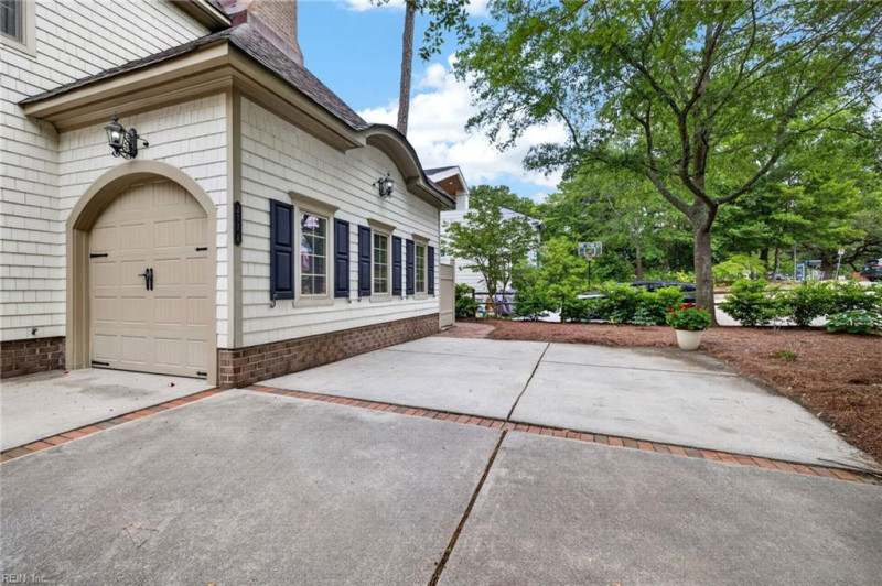 Photo 43 of 44 residential for sale in Virginia Beach virginia