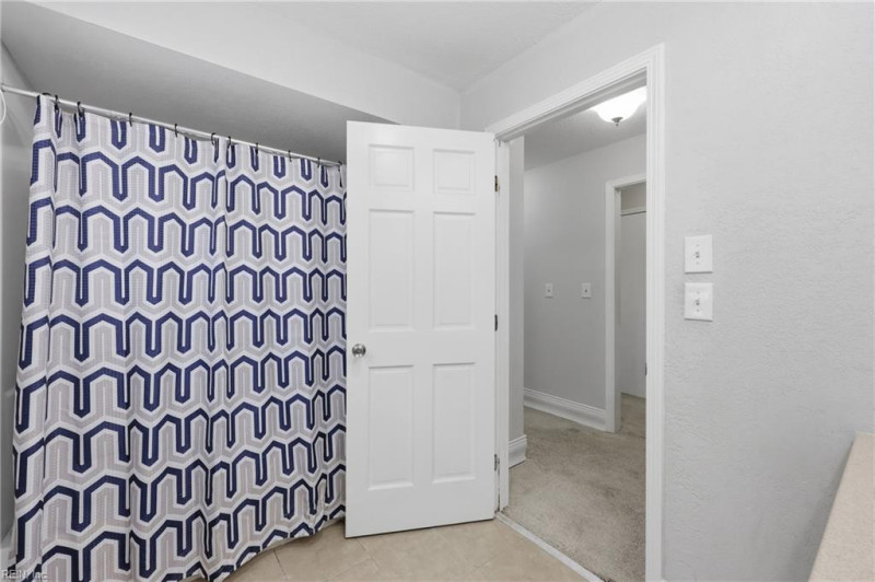 Photo 22 of 36 residential for sale in Chesapeake virginia