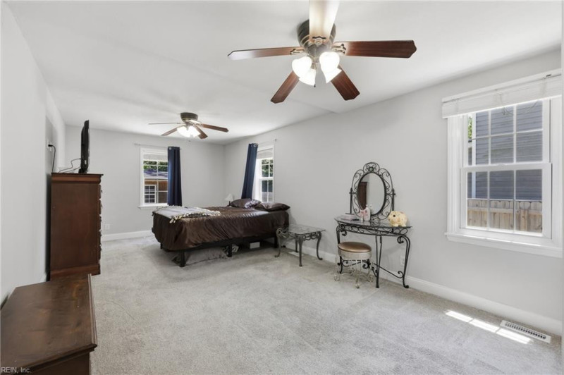 Photo 24 of 36 residential for sale in Chesapeake virginia