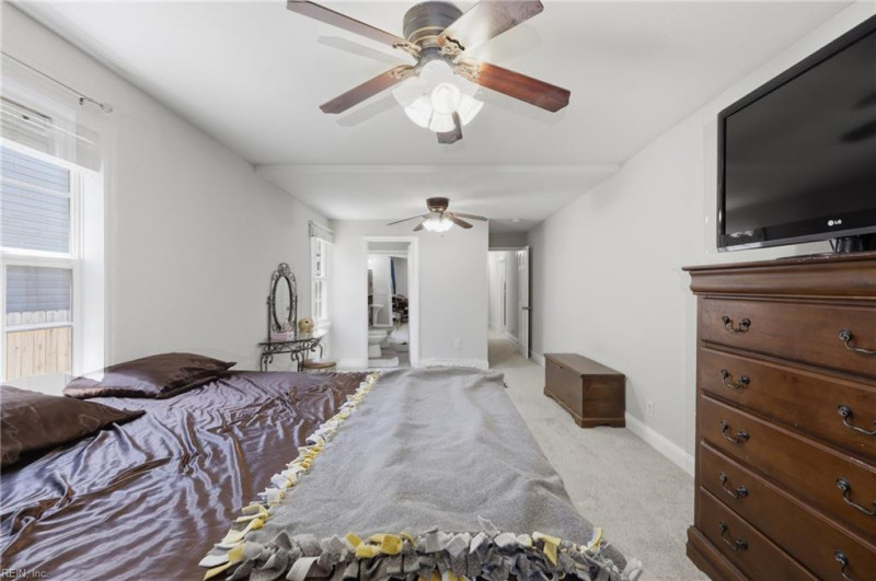 Photo 26 of 36 residential for sale in Chesapeake virginia