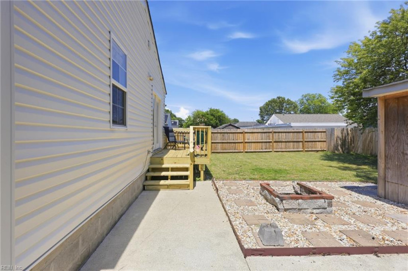 Photo 33 of 36 residential for sale in Chesapeake virginia