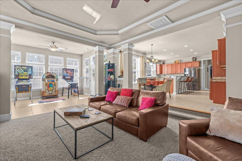 Photo 11 of 50 residential for sale in Virginia Beach virginia