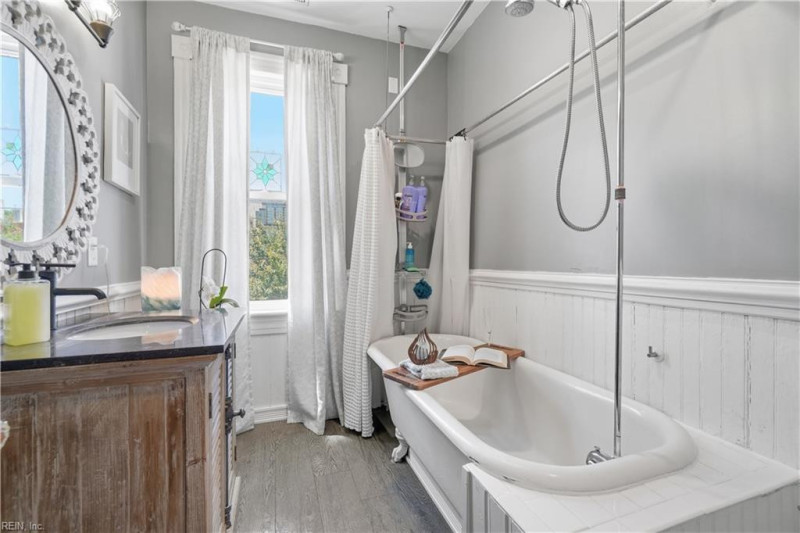Photo 25 of 47 residential for sale in Norfolk virginia