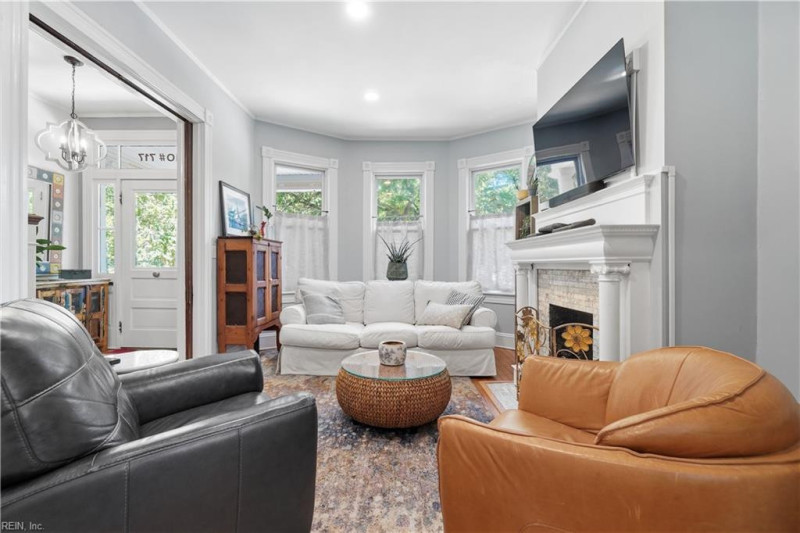 Photo 7 of 47 residential for sale in Norfolk virginia