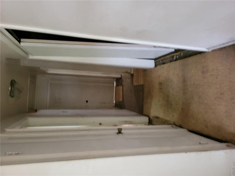 Photo 11 of 30 residential for sale in Hampton virginia
