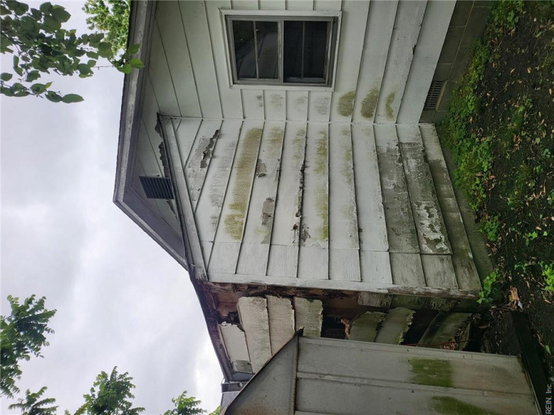 Photo 26 of 30 residential for sale in Hampton virginia