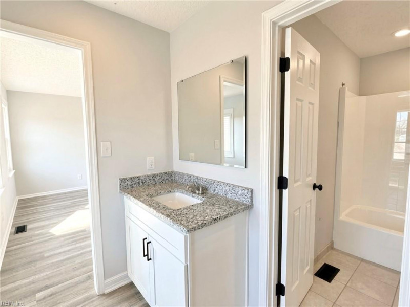 Photo 15 of 36 residential for sale in Virginia Beach virginia