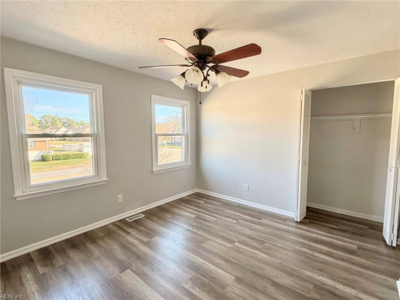 Photo 20 of 36 residential for sale in Virginia Beach virginia