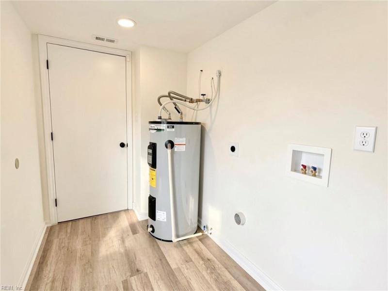 Photo 25 of 36 residential for sale in Virginia Beach virginia