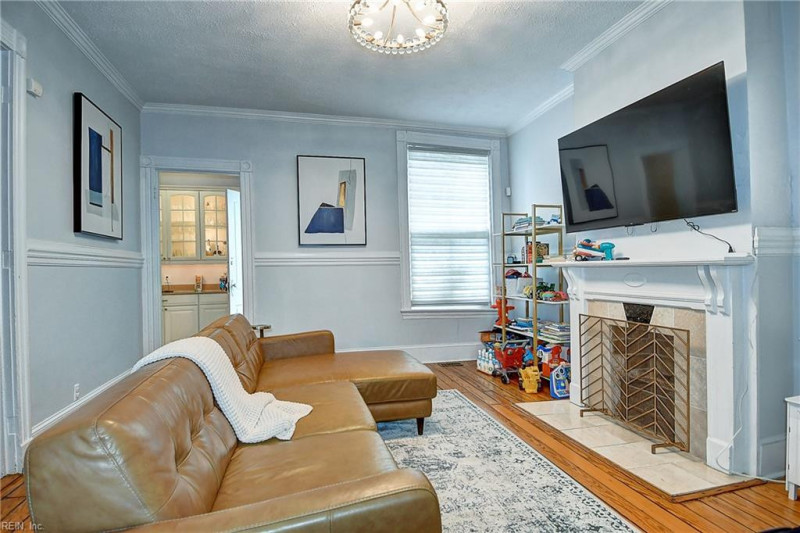 Photo 11 of 36 residential for sale in Norfolk virginia