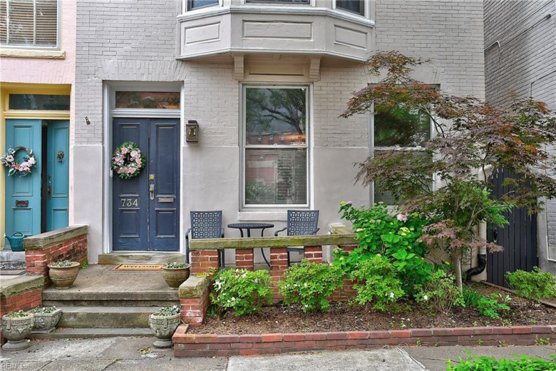 Photo 2 of 36 residential for sale in Norfolk virginia
