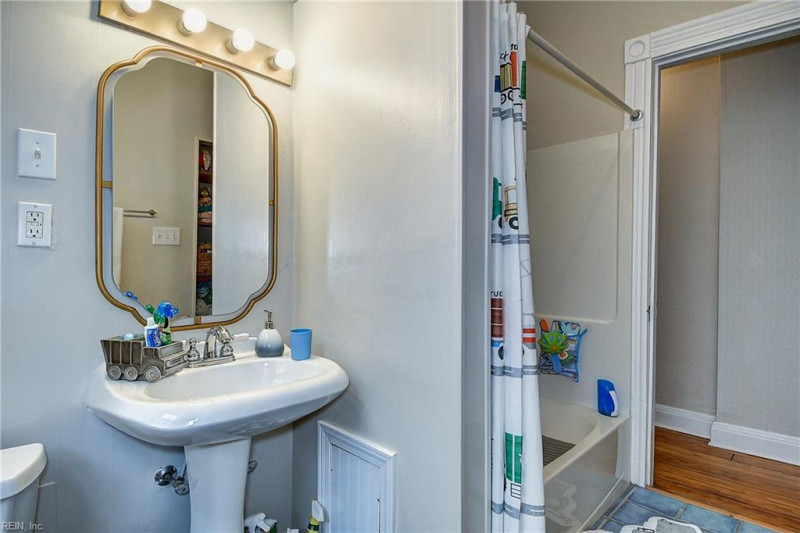 Photo 31 of 36 residential for sale in Norfolk virginia