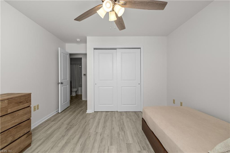 Photo 18 of 30 residential for sale in Norfolk virginia