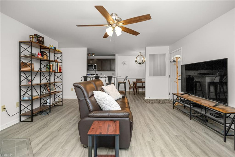 Photo 6 of 30 residential for sale in Norfolk virginia