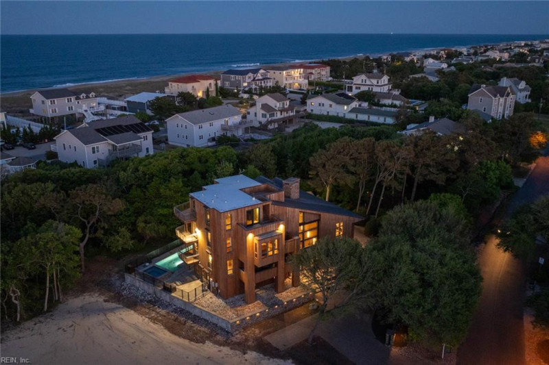 Photo 8 of 50 residential for sale in Virginia Beach virginia
