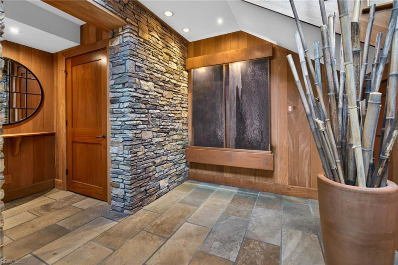 Photo 9 of 50 residential for sale in Virginia Beach virginia