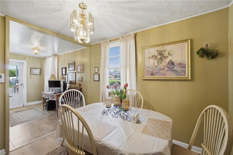 Photo 10 of 24 residential for sale in Portsmouth virginia