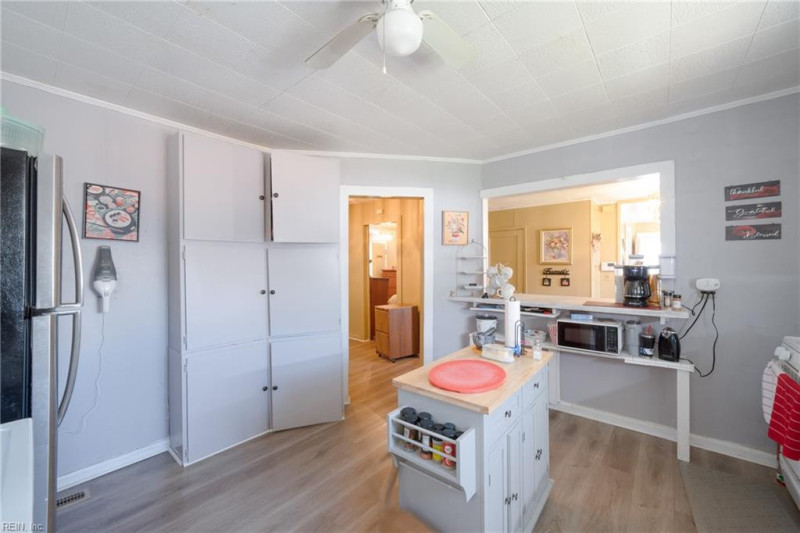 Photo 12 of 24 residential for sale in Portsmouth virginia