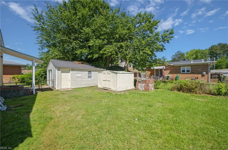 Photo 21 of 24 residential for sale in Portsmouth virginia